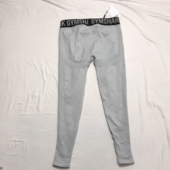 Women’s Large GYMSHARK Leggings. Silver/grey. NEW WITH TAGS. - Picture 2 of 3